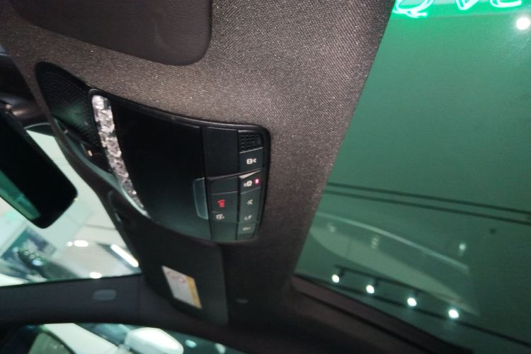 奔驰C级(进口) 2021款 C 260 轿跑车局部细节22