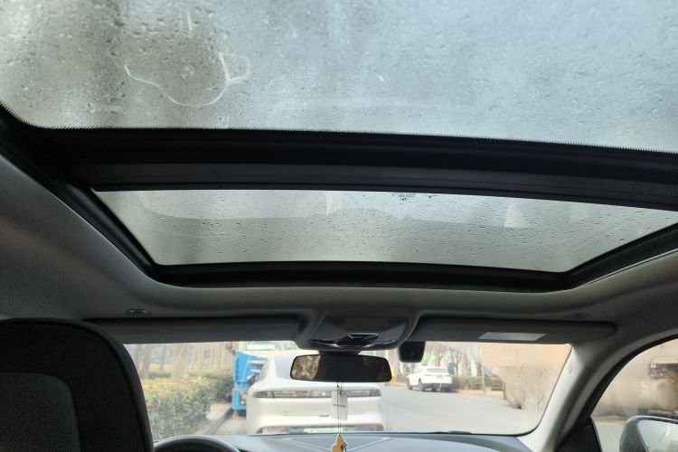 宝马2系(进口) 2021款 225i 四门轿跑车 M运动曜夜套装局部细节22