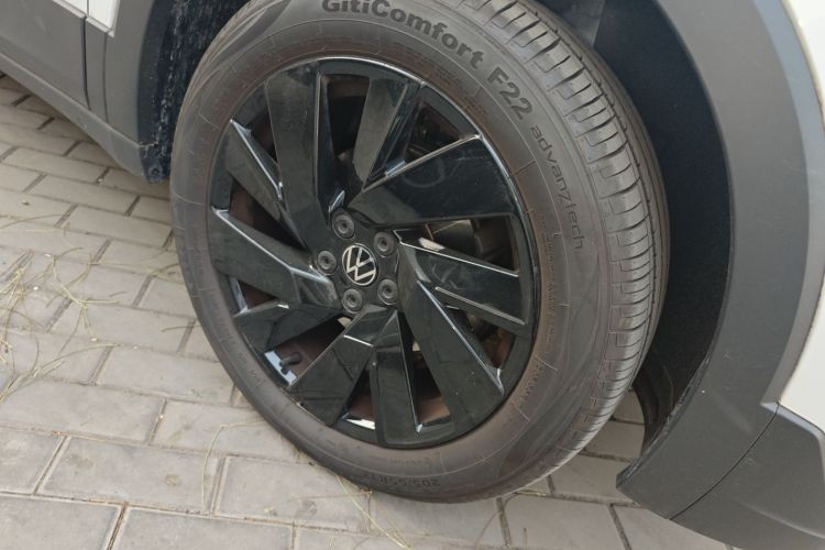 大众 途岳 2025款 新锐 1.5L 锐意版车身外观10