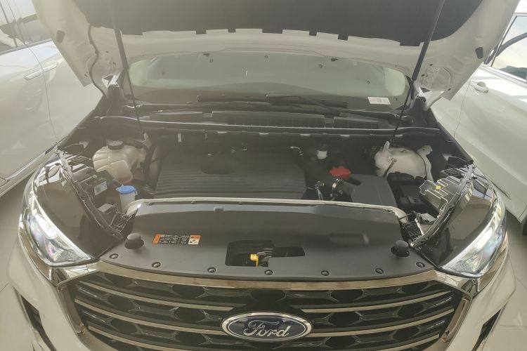 福特 锐界 2021款 PLUS EcoBoost 245 两驱精锐型 5座机舱底盘24