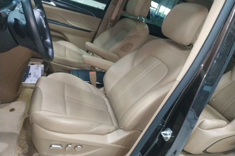 别克GL8 2021款 ES陆尊 653T 豪华型中控内饰19