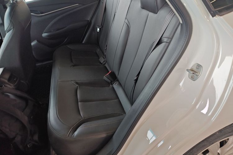 别克 英朗 2021款 改款 典范 1.5L 自动精英型中控内饰21