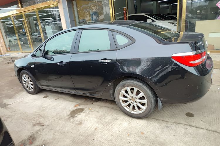 别克 英朗 2013款 GT 1.6L 手动进取版车身外观4