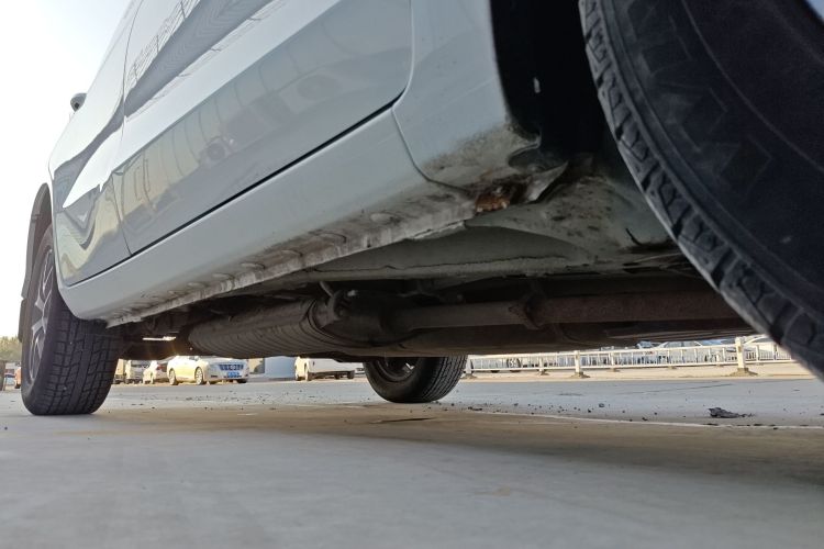 比亚迪 宋 2016款 盖世版 1.5TID 自动精英型局部细节9001