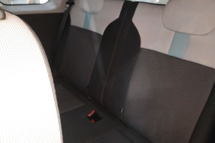 长安启源 长安Lumin 2023款 301km 蜜沁款中控内饰21