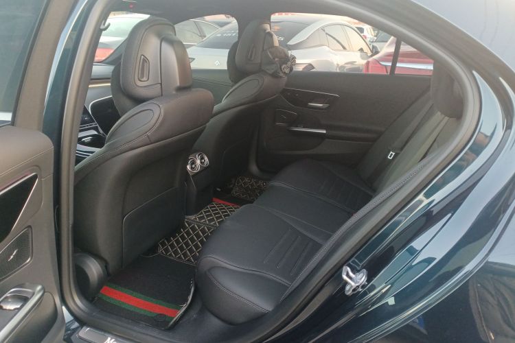 奔驰C级 2024款 C 260 L 运动版中控内饰7004