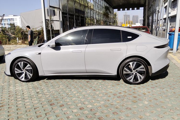 蔚来ET5 2024款 75kWh车身外观6003