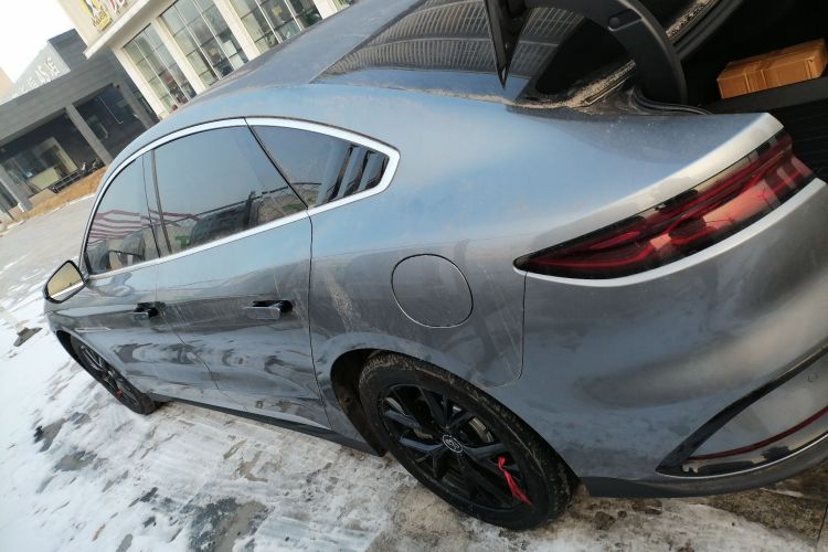 比亚迪 汉 2025款 DM-i 125KM精英型车身外观4