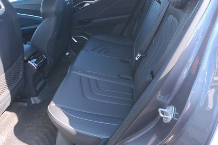 哪吒汽车 哪吒U 2021款 Pro 400 巡航版中控内饰7004