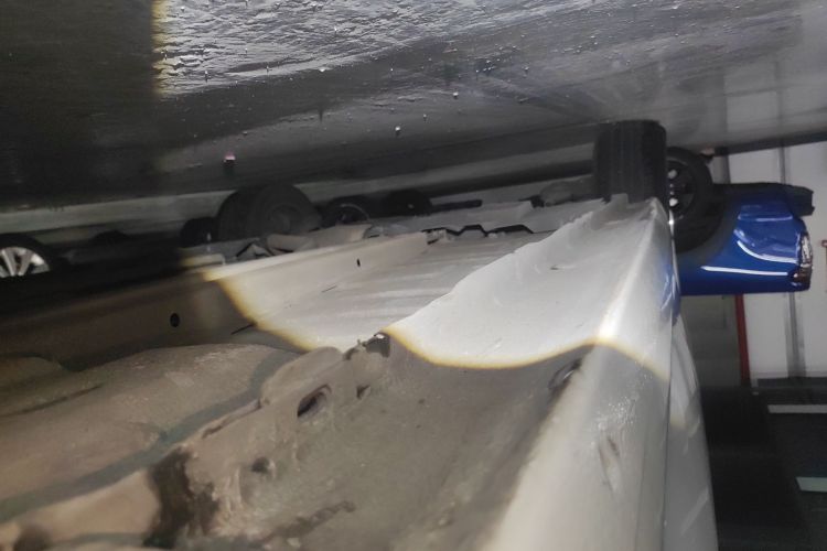 标致308 2014款 乐享版 经典 1.6L 手动风尚型局部细节9001