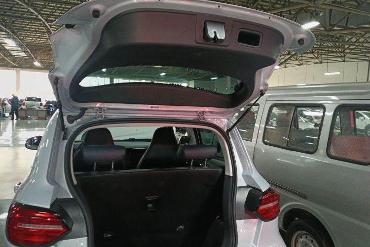 零跑汽车 零跑T03 2022款 星钻版机舱底盘23