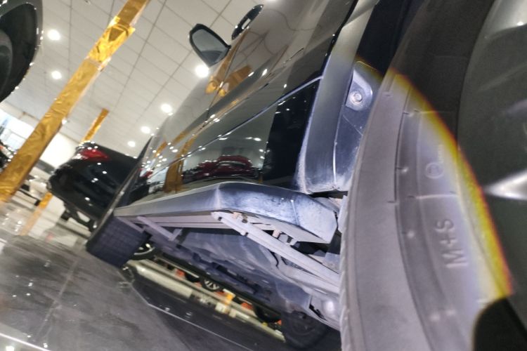 丰田 汉兰达 2021款 2.0T 四驱豪华版 7座局部细节9002