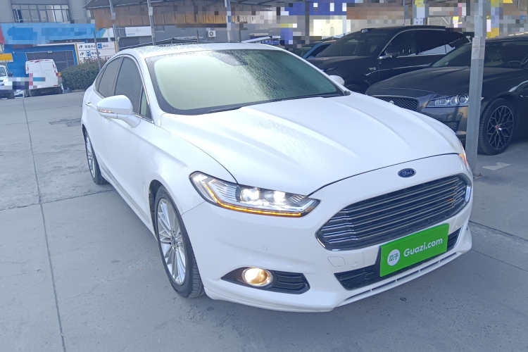 福特 蒙迪欧 2013款 2.0L GTDi240至尊型车身外观3