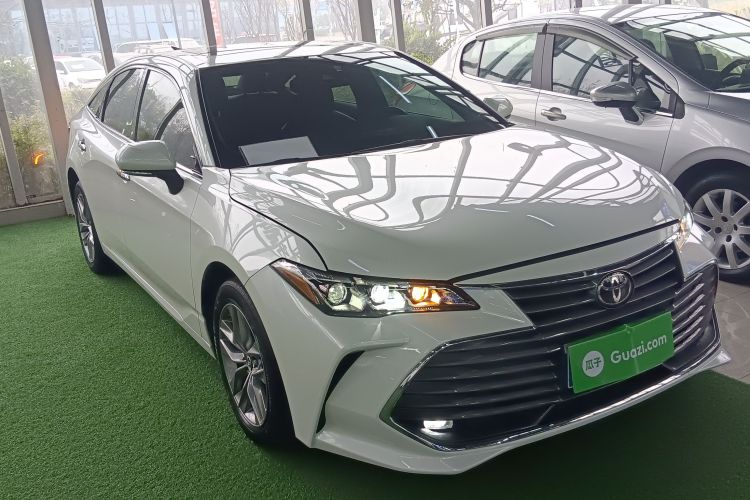 丰田 亚洲龙 2019款 2.0L 豪华版 国VI车身外观3