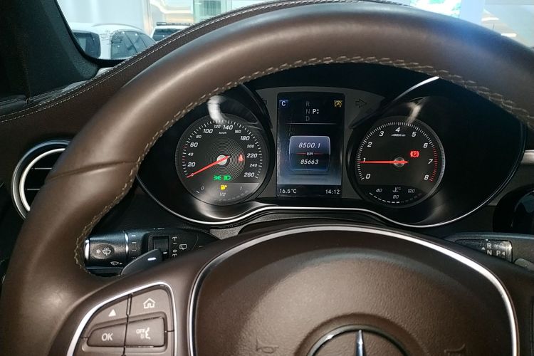 奔驰GLC 2019款 GLC 200 L 4MATIC中控内饰14