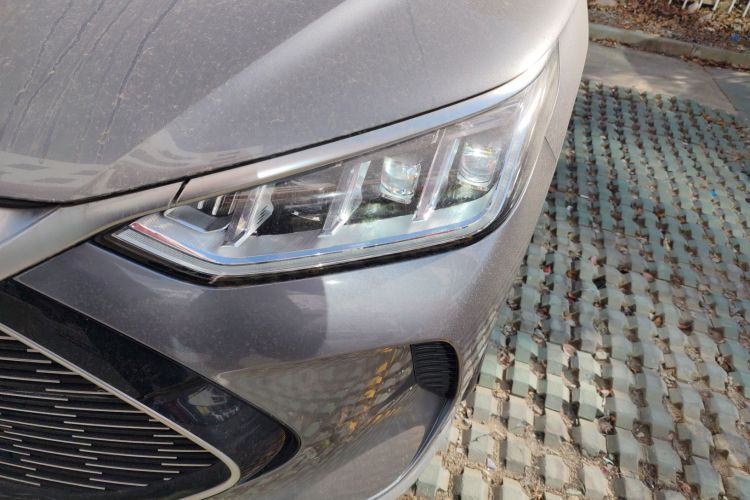 比亚迪 宋PLUS新能源 2021款 DM-i 51KM 尊荣型局部细节36