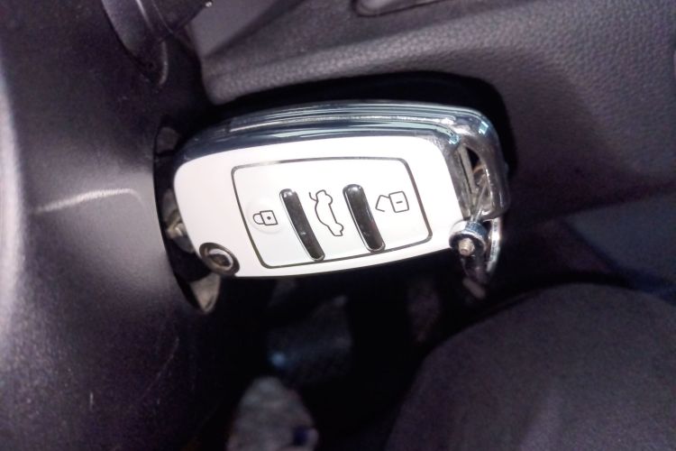 奥迪A3 2016款 Limousine 35 TFSI 进取型中控内饰11