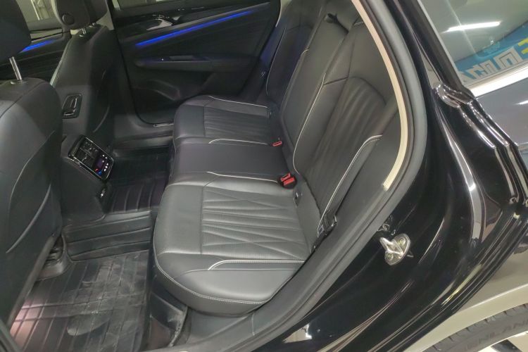 大众 帕萨特 2023款 380TSI 豪华版中控内饰7004