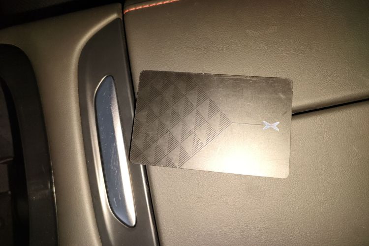 小鹏P7 2022款 670N+中控内饰7001