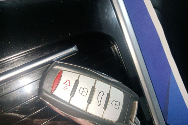 哈弗H6 2018款 红标 运动版 1.5T 手动两驱精英型中控内饰11