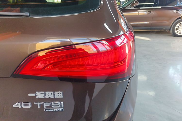 奥迪Q5 2013款 40 TFSI 进取型车身外观6006