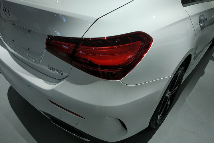 奔驰A级 2025款 A 200 L 时尚型车身外观6006