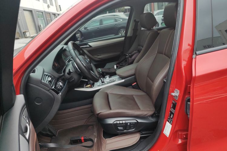 宝马X4 2016款 xDrive20i M运动型局部细节19