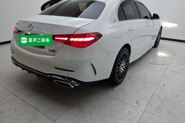 奔驰C级 2024款 改款三 C 260 L 运动版车身外观7