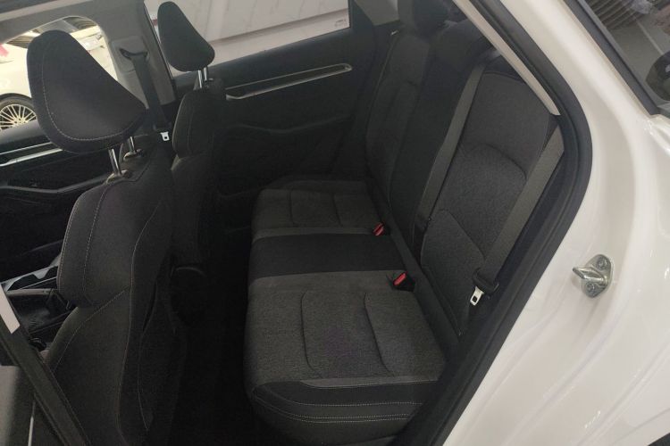 吉利汽车 帝豪 2025款 第4代 1.5L 手动星耀版中控内饰7004