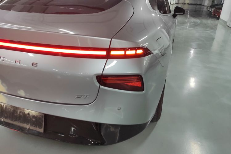 小鹏P7 2020款 670N车身外观6006