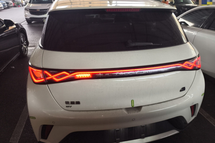 比亚迪 海豚 2023款 420km 时尚版车身外观6004