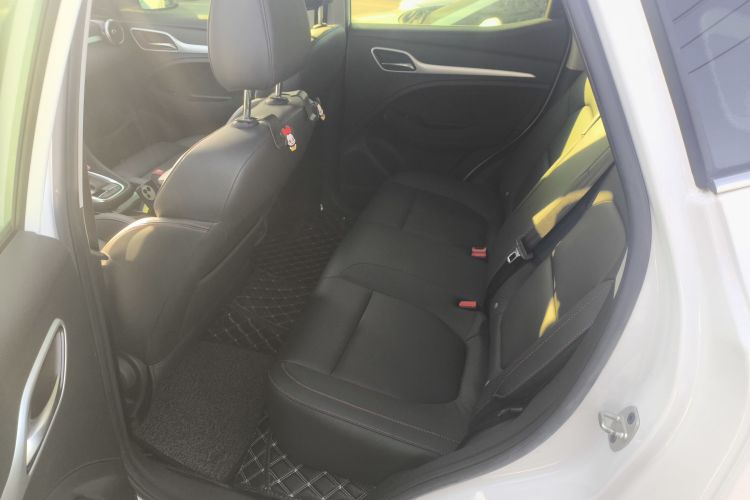 名爵ZS 2020款 180DVVT 自动Lite中控内饰7004