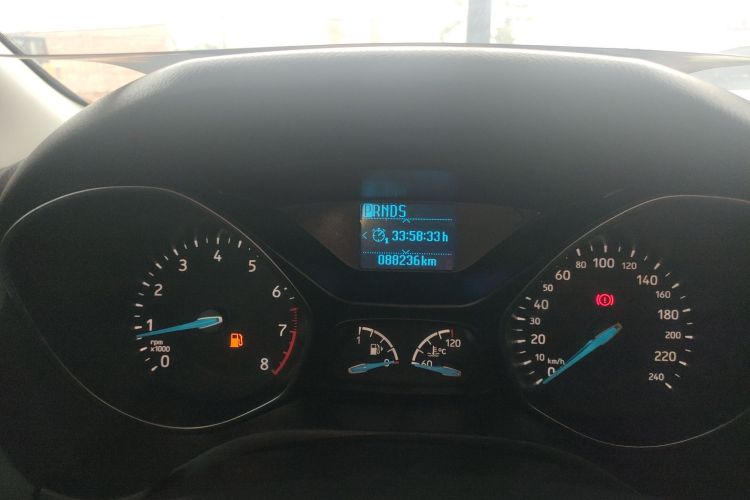 福特 福克斯 2017款 两厢 1.6L 自动风尚型智行版中控内饰14