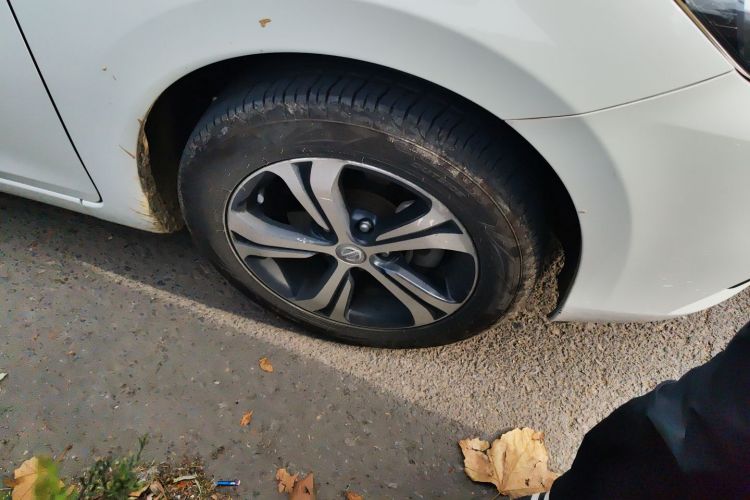 日产 骐达TIIDA 2019款 1.6L CVT智行版 国VI车身外观10