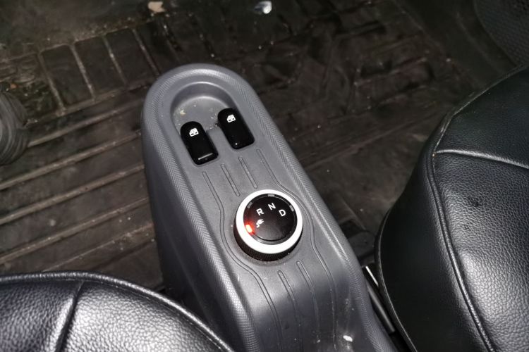 五菱汽车 宏光MINIEV 2022款 马卡龙臻享款 磷酸铁锂局部细节18