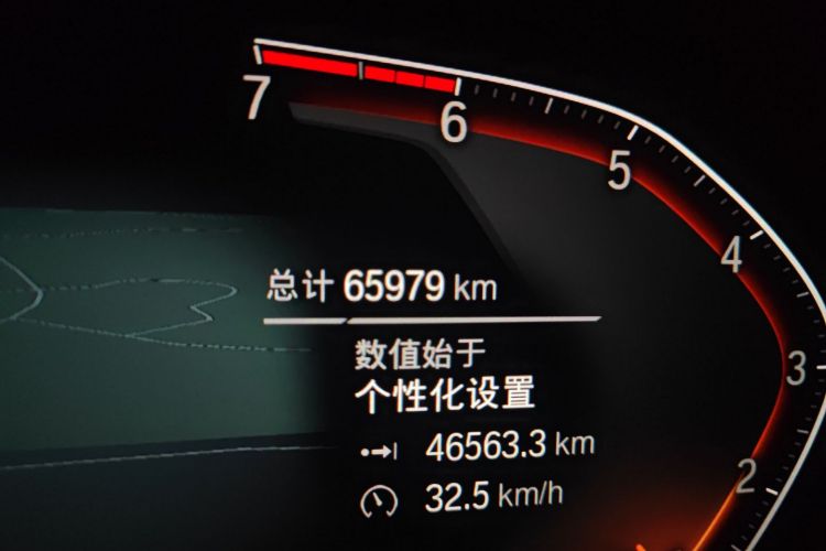 宝马3系 2020款 改款 325Li M运动曜夜套装中控内饰15