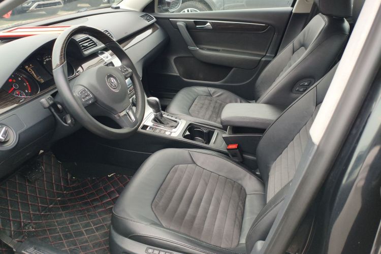 大众 迈腾 2013款 2.0TSI 尊贵型中控内饰19