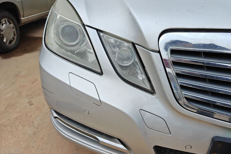 奔驰E级 2010款 E 260 L CGI优雅型车身外观8