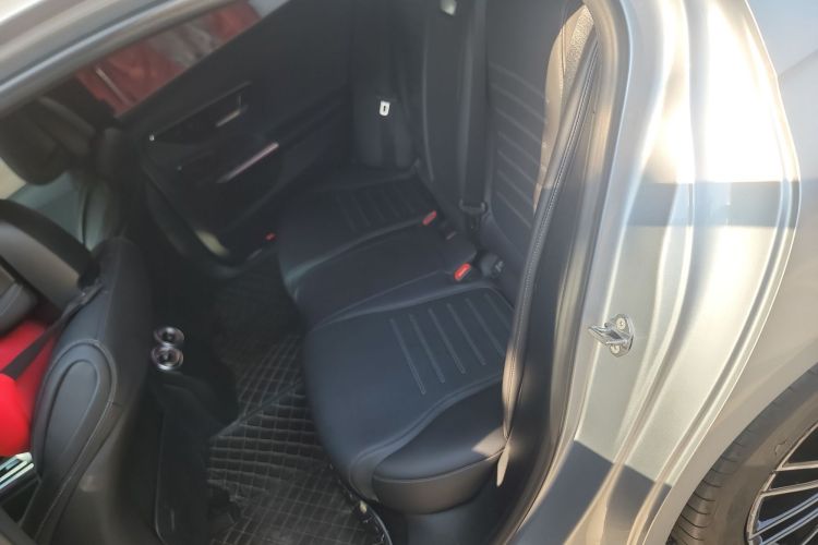 奔驰C级 2022款 改款 C 260 L 运动版中控内饰21