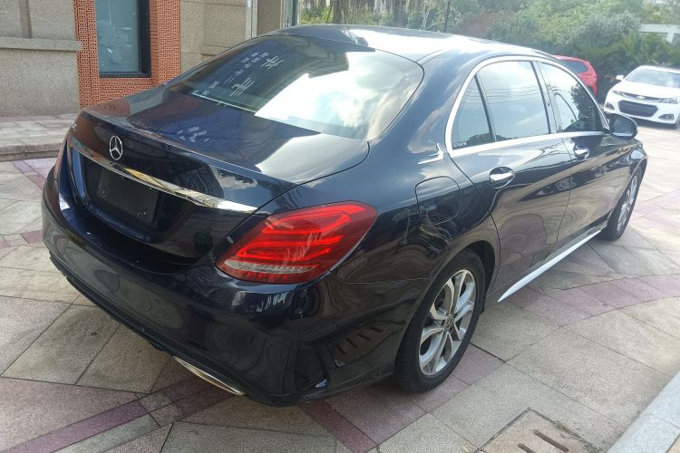 奔驰C级 2018款 C 180 L 动感型运动版车身外观7