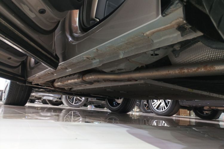 领克08 EM-P 2023款 220km 四驱性能Halo局部细节9002