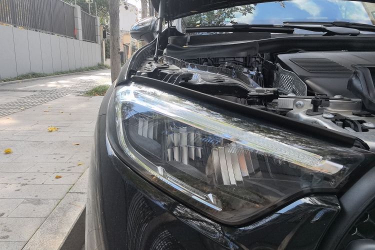 奔驰GLC 2025款 改款 GLC 260 L 4MATIC 豪华型车身外观8