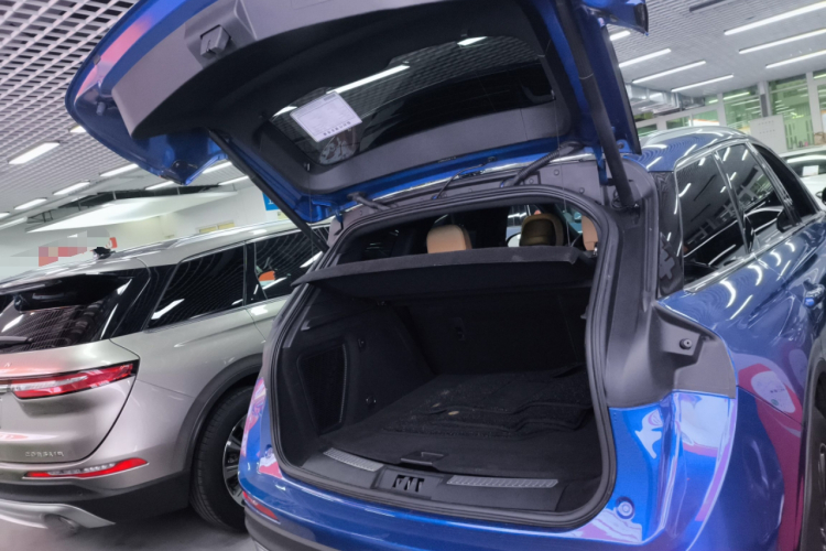 林肯 冒险家 2020款 2.0T 两驱尊雅版机舱底盘23