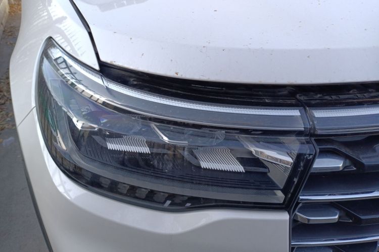 福特 探险者 2023款 EcoBoost 285 四驱钛金版 7座车身外观8