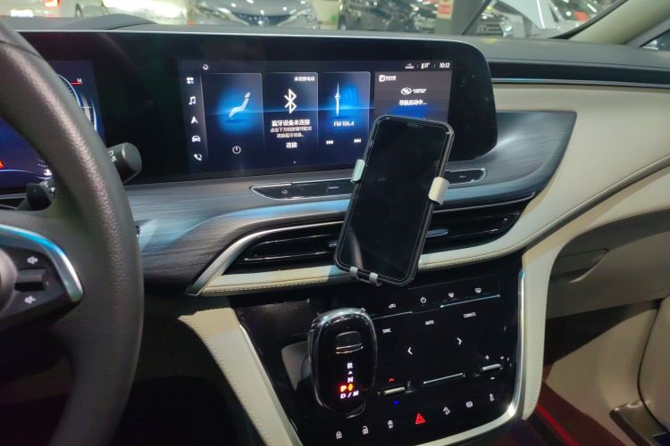 别克GL8 2022款 ES陆尊 653T 舒适型中控内饰16