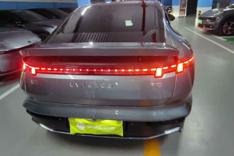 领克Z10 2024款 95kWh 702km四驱智驾Ultra车身外观6