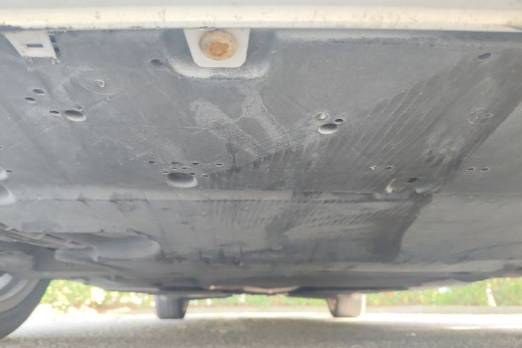 奥迪A4L 2018款 30周年年型 45 TFSI quattro 个性运动版局部细节9008