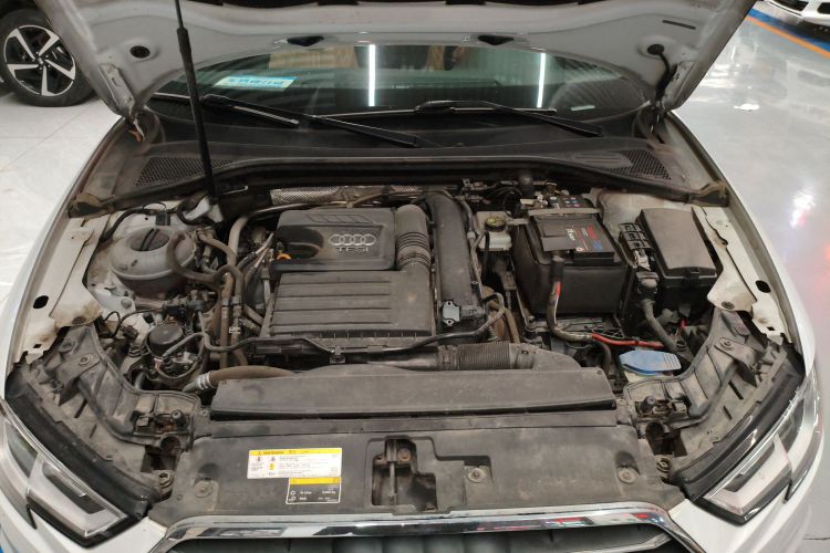 奥迪A3 2020款 Limousine 35 TFSI 进取型 国VI机舱底盘24