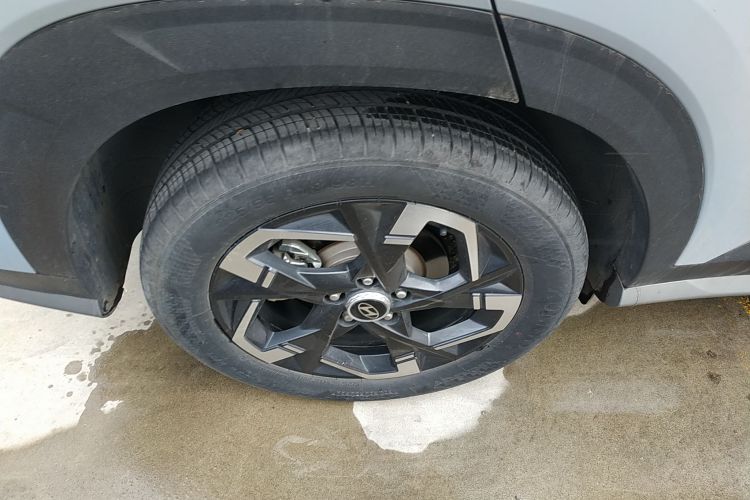 北京现代ix35 2023款 沐飒 2.0L 旗舰版TOP车身外观6008