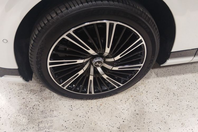 小鹏G9 2022款 702 Pro车身外观6002